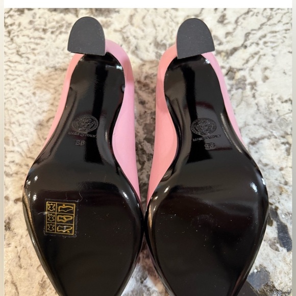 Versace Authentic and Never Worn Heels Sz 6 Pink With Silver Medusa Accent - Picture 3 of 3